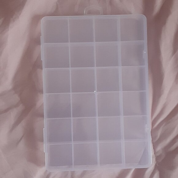 24 Grids Plastic Organizer Box - Picture 4 of 4